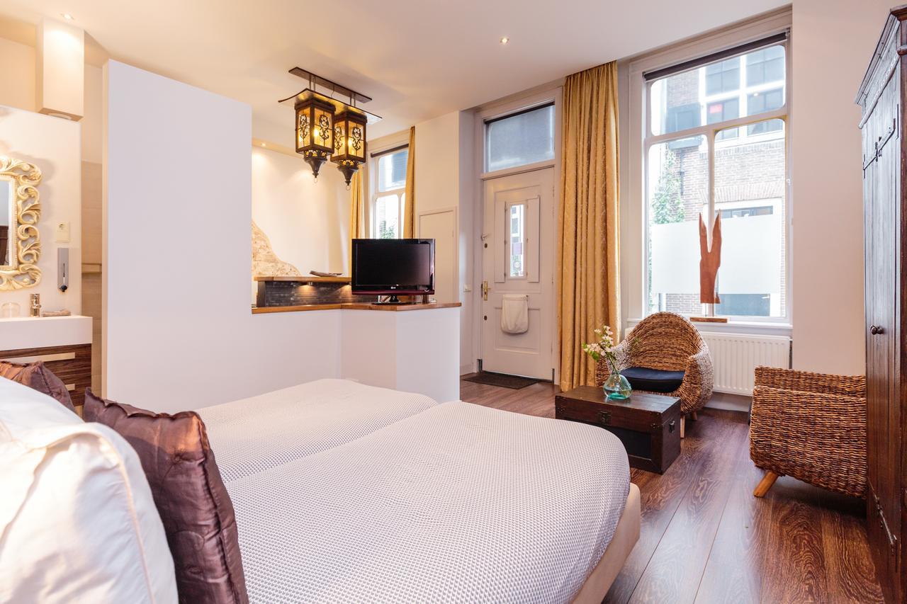 B&B In Negentienvijf อาเมอร์สฟอร์ต ภายนอก รูปภาพ